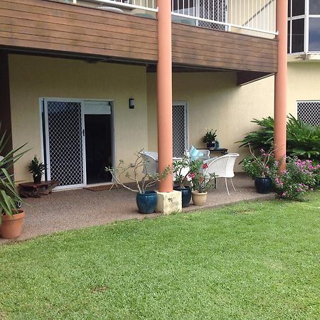 Hideaway On Hillview Cairns Exterior foto
