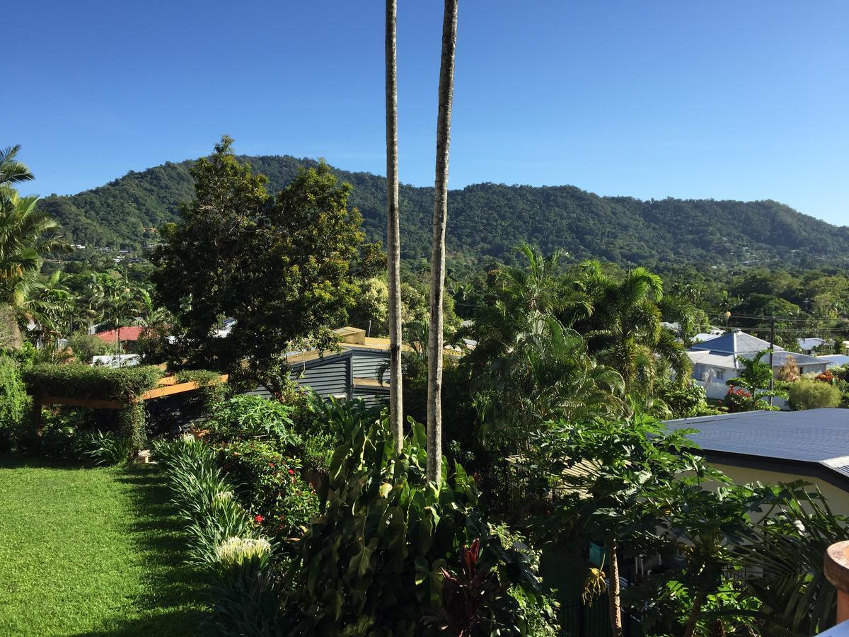 Hideaway On Hillview Cairns Exterior foto